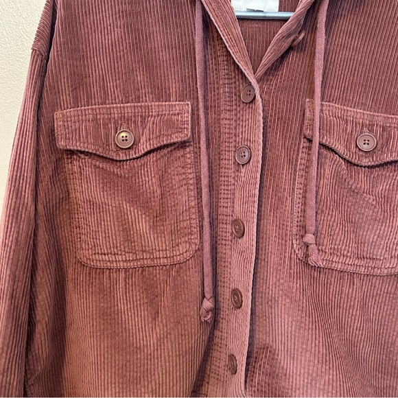 American Eagle Outfitters Women's Cropped Corduroy Jacket - Picture 6 of 9